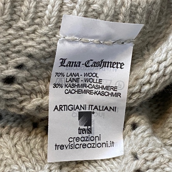 Wool/Cashmere Elegant Cowl Neck Cable Knit Poncho - Oatmeal From Italy - Picture 2 of 7